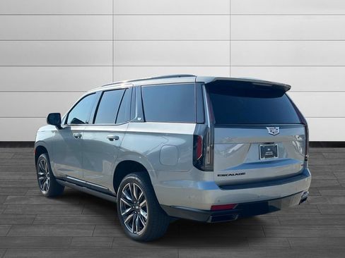 Certified 2024 Cadillac Escalade Sport Platinum w/ Heavy-Duty Trailer Package AWD/4WD image 3