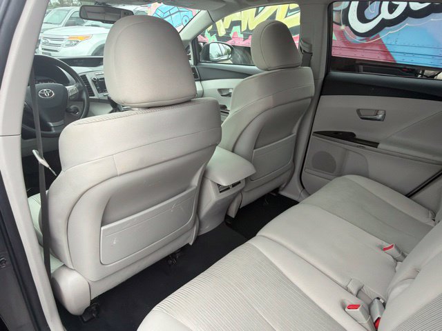Used 2010 Toyota Venza AWD image 18