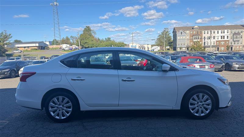 Used 2017 Nissan Sentra SV FWD image 4