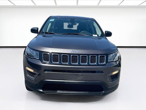 Used 2021 Jeep Compass Sport FWD image 2
