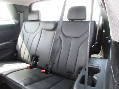 Used 2023 Hyundai Palisade SEL FWD image 22