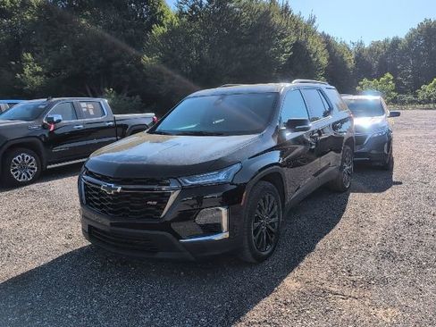 Used 2023 Chevrolet Traverse RS w/ LPO, Floor Liner Package AWD/4WD image 1
