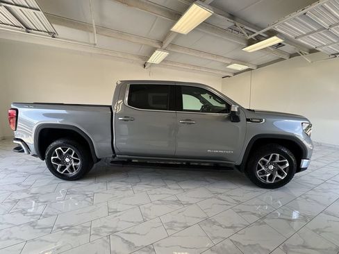 New 2026 GMC Sierra 1500 SLE w/ Preferred Package AWD/4WD image 9