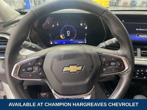 Used 2025 Chevrolet Trax LT w/ Driver Confidence Package FWD image 15