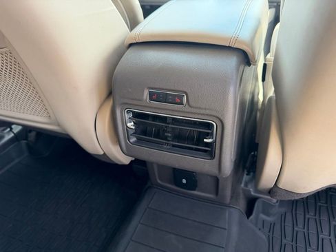 Used 2022 Lincoln Corsair AWD w/ Equipment Group 101A image 34
