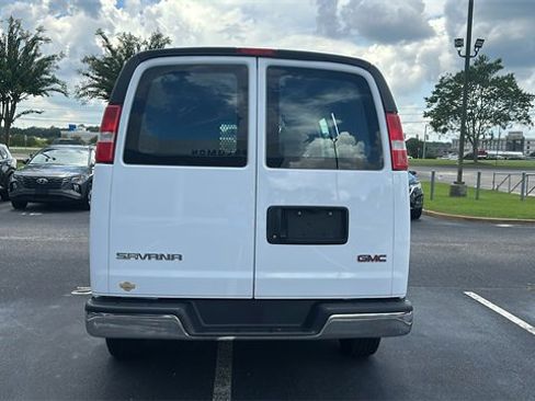 Used 2023 GMC Savana 2500 w/ Driver Convenience Package image 6