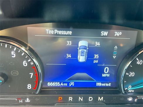 Used 2020 Ford Explorer XLT w/ Comfort Package image 19