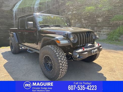 Used 2020 Jeep Gladiator Rubicon AWD/4WD image 1