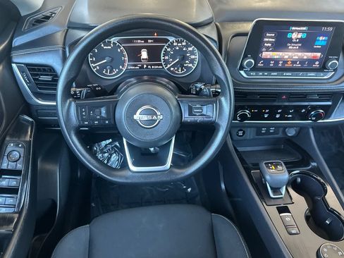 Used 2024 Nissan Rogue S AWD/4WD image 14
