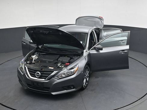Used 2018 Nissan Altima 2.5 SR w/ SR Special Edition FWD image 43