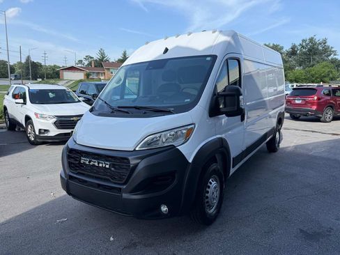 Used 2026 RAM ProMaster 2500 w/ Convenience Group FWD image 38