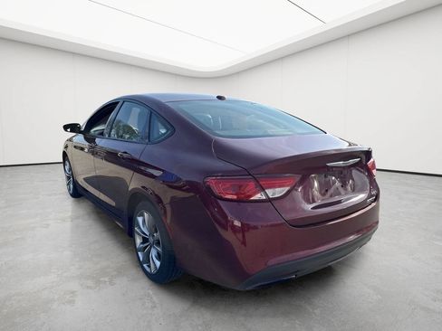 Used 2015 Chrysler 200 S FWD image 4