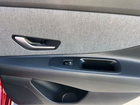 Certified 2026 Hyundai Elantra Limited FWD image 22
