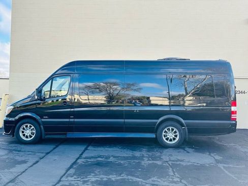 Used 2014 Mercedes-Benz Sprinter 2500 image 5