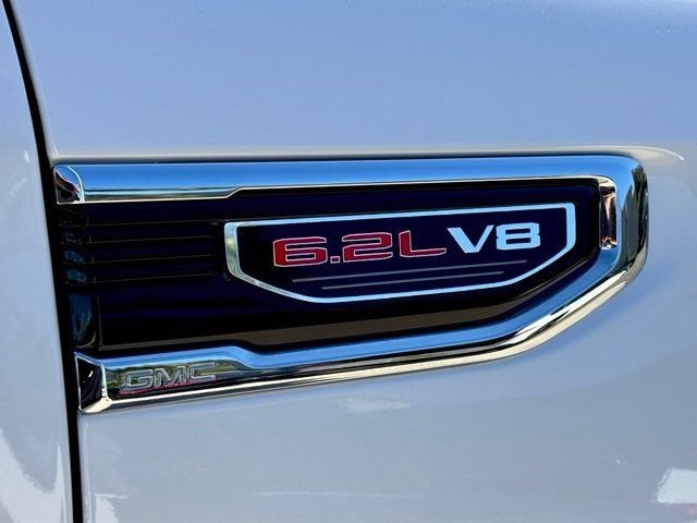 Used 2024 GMC Sierra 1500 Denali w/ Denali Reserve Package AWD/4WD image 12