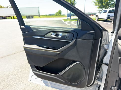 Used 2026 Ford Explorer Tremor w/ Tremor Convenience Package AWD/4WD image 13