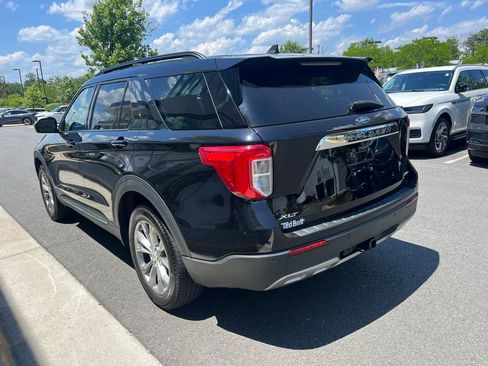 Used 2022 Ford Explorer XLT w/ Equipment Group 202A AWD/4WD image 6