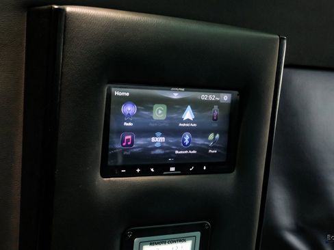 Used 2023 Mercedes-Benz Sprinter 3500 w/ Parking Package image 93