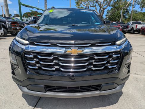Used 2025 Chevrolet Equinox LT w/ Convenience Package II FWD image 8