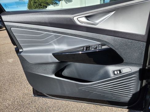 Certified 2023 Volkswagen ID.4 Pro S Plus image 8