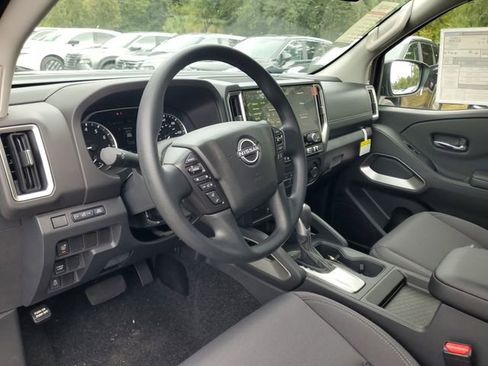 New 2026 Nissan Frontier SV image 7