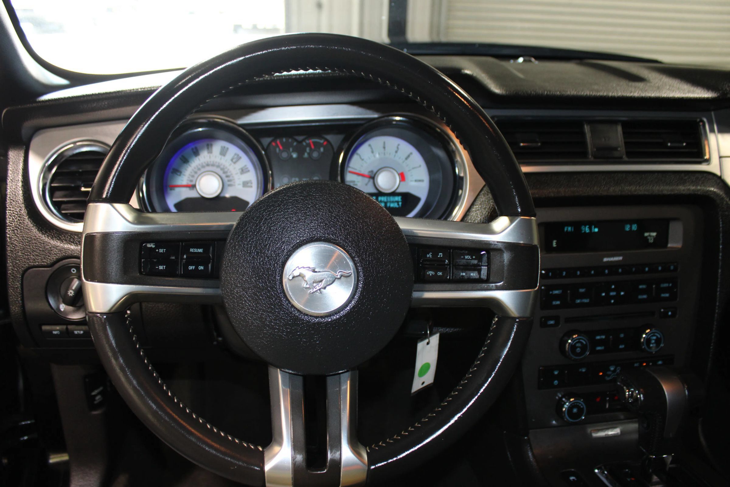 Used 2011 Ford Mustang GT Premium w/ Comfort Pkg RWD image 12
