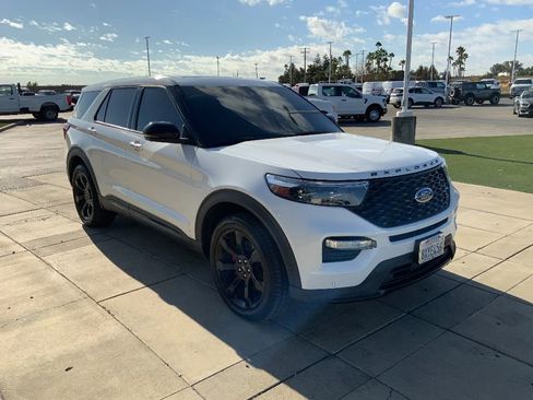 Used 2021 Ford Explorer ST w/ Equipment Group 401A image 4