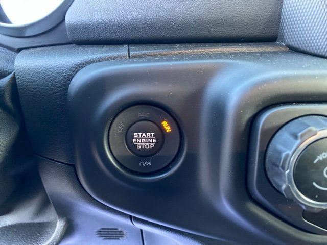 Used 2021 Jeep Wrangler Unlimited Sahara w/ Dual Top Group AWD/4WD image 16