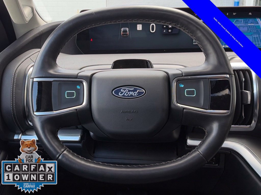 Used 2026 Ford Expedition Platinum w/ Driver's Package AWD/4WD image 13