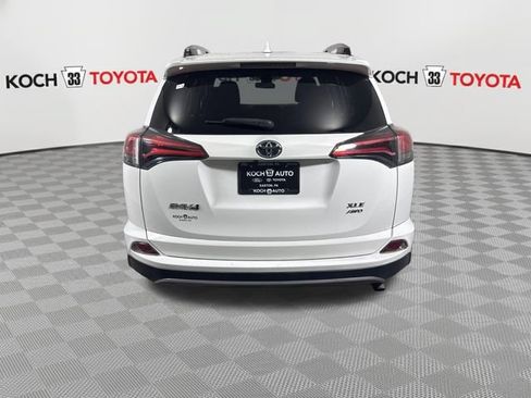 Used 2017 Toyota RAV4 XLE AWD/4WD image 7
