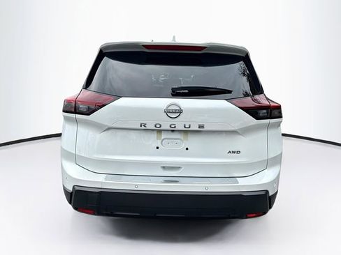New 2026 Nissan Rogue SV image 5