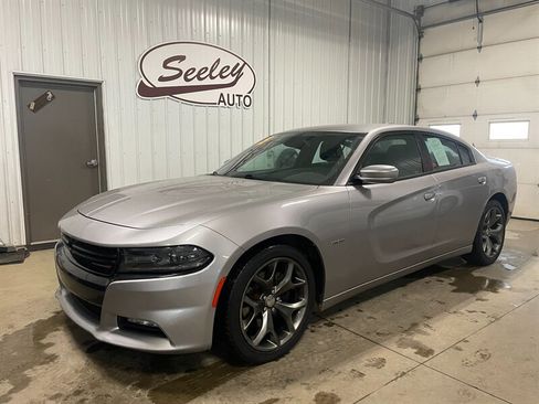 Used 2015 Dodge Charger R/T image 1