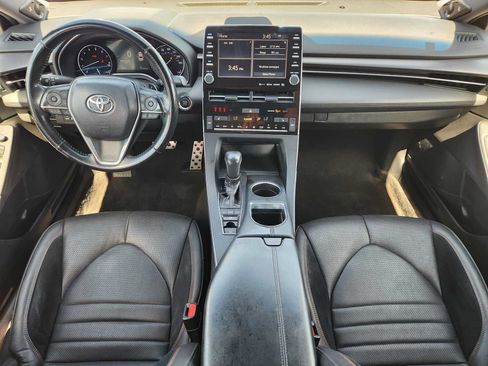 Used 2019 Toyota Avalon XSE FWD image 25
