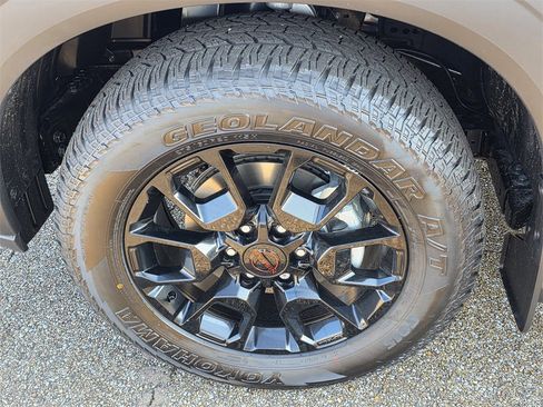 New 2025 Nissan Armada PRO-4X image 27