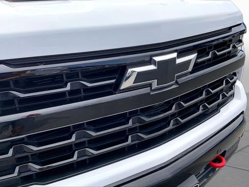 Used 2024 Chevrolet Silverado 1500 LT Trail Boss w/ LT Trail Boss Premium Package AWD/4WD image 28