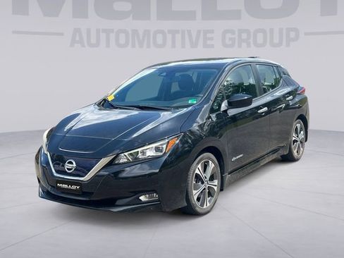 Used 2019 Nissan Leaf SV w/ SV Technology Package FWD image 1
