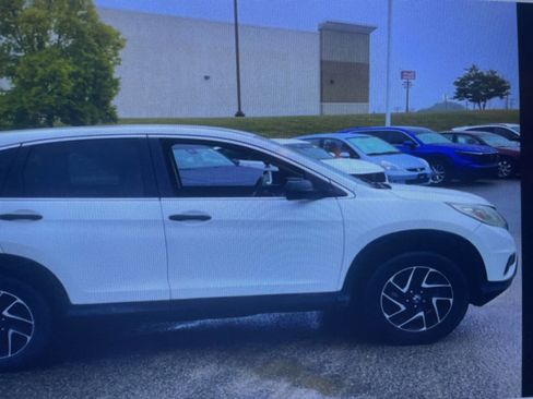 Used 2016 Honda CR-V SE image 6