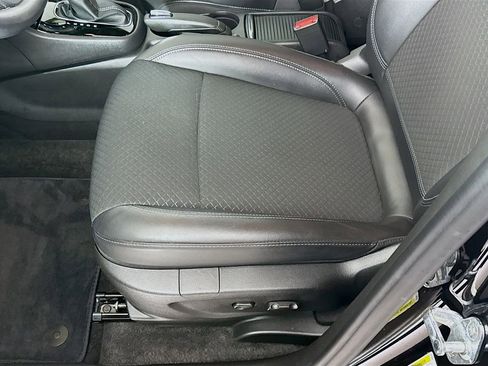 Used 2022 Buick Encore Preferred w/ Safety Package image 13