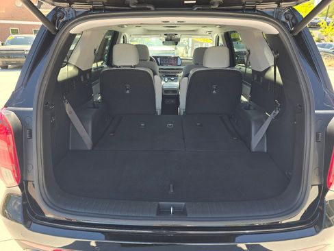 Used 2025 Hyundai Palisade SEL AWD/4WD image 25
