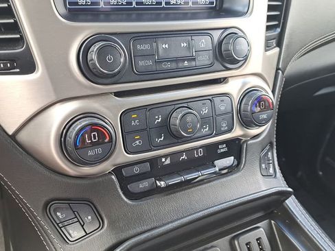 Used 2019 GMC Yukon Denali w/ Denali Ultimate Package image 23