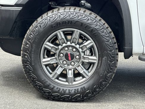Used 2026 GMC Sierra 1500 AT4X AWD/4WD image 27