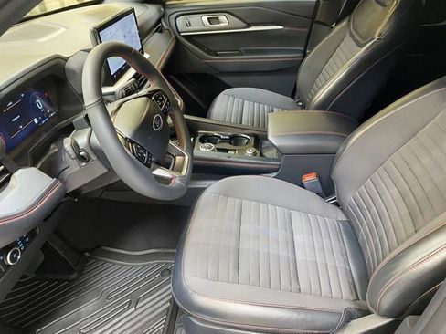 Used 2025 Ford Explorer ST-Line AWD/4WD image 21