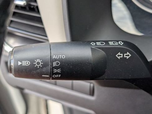 Used 2021 Nissan Rogue SV w/ Premium Package FWD image 24