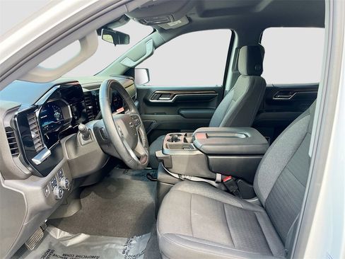 Used 2024 Chevrolet Silverado 1500 RST w/ Z71 Off-Road Package image 21