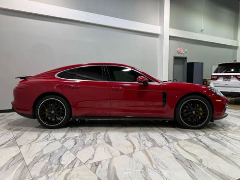 Used 2018 Porsche Panamera 4S image 3