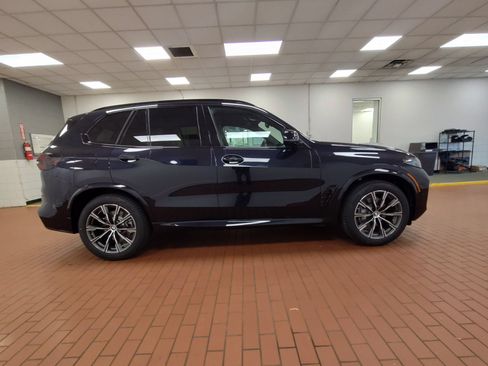 Used 2026 BMW X5 xDrive40i w/ M Sport Package AWD/4WD image 7