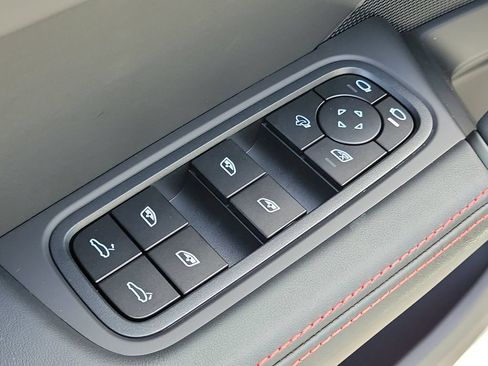 New 2026 Porsche Cayenne GTS AWD/4WD image 26