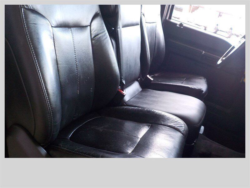 Used 2011 Ford F350 Lariat w/ Lariat Interior Pkg AWD/4WD image 37