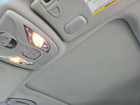 Used 2022 Jeep Compass Latitude w/ Sun and Sound Group image 21