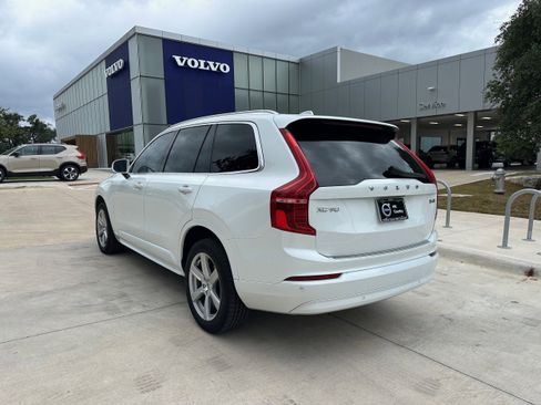 Certified 2023 Volvo XC90 B6 Core w/ Climate Package image 4